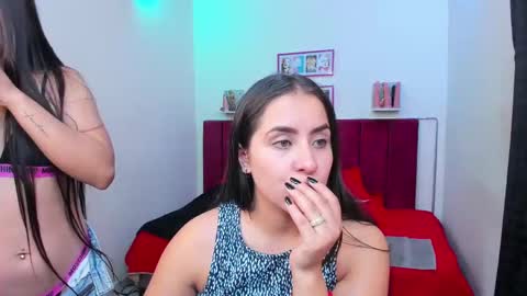 Afrodita Chery y Hermione online show from 02-11-25, 03:29