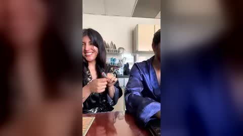 Snapshot of afroditapolo chatting on 07-16-26, 06:36 Afrodita Y Polo online show from 07-16-26, 06:36