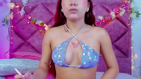 Snapshot of afroditemiller chatting on 03-05-25, 02:03 Afrodiremiller online show from 03-05-25, 02:03