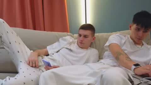 Mark online show from 03-18-26, 06:55