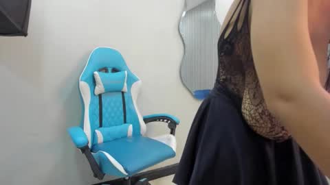 Snapshot of agata18_ chatting on 11-26-25, 12:28 A G A T A online show from 11-26-25, 12:28