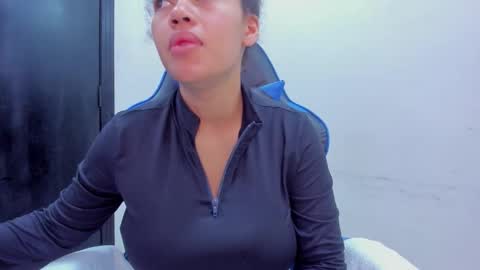 A G A T A  online show from 04-11-26, 12:31