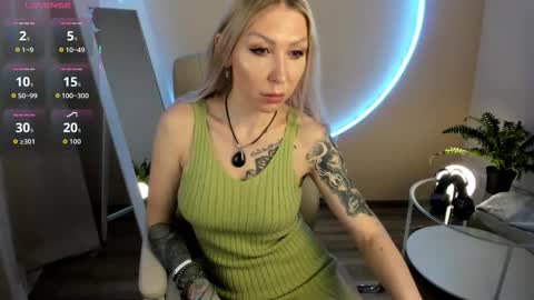 Snapshot of agata__poison chatting on 11-19-25, 07:19 Agata online show from 11-19-25, 07:19