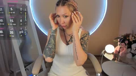 Snapshot of agata__poison chatting on 11-29-25, 09:12 Agata online show from 11-29-25, 09:12