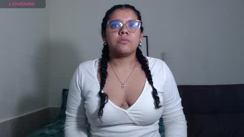 Agatha online show from 04-08-26, 03:17