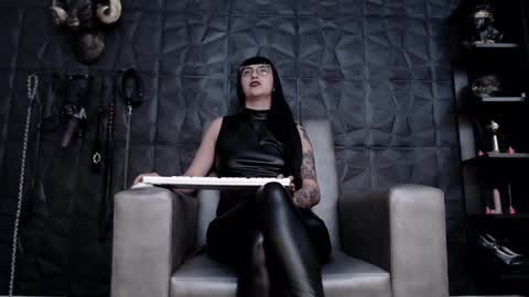 Snapshot of agata_darkness chatting on 12-16-24, 05:22 Miss Agata online show from 12-16-24, 05:22