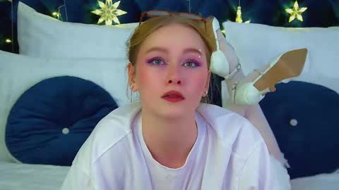 AgataFoxley online show from 12-20-25, 06:31