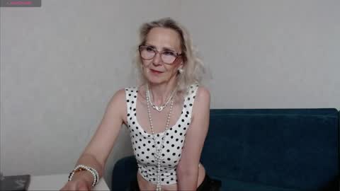 Agatha online show from 05-29-26, 04:16