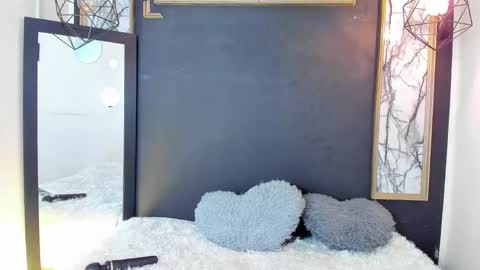 Snapshot of agatha_rusell chatting on 06-04-26, 11:00 agatha online show from 06-04-26, 11:00