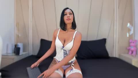 Agatha Steel online show from 03-27-26, 07:46