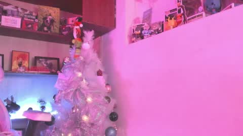 Snapshot of agathaa_ks_ chatting on 12-20-24, 08:06 Camila 2 online show from 12-20-24, 08:06