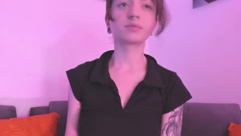 Snapshot of agathaa_ks_ chatting on 01-25-25, 11:32 Camila 2 online show from 01-25-25, 11:32