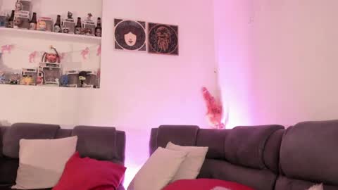 Camila     2 online show from 04-15-26, 12:28