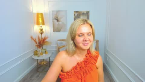 Snapshot of agathaklouin chatting on 05-12-26, 07:11 Agatha online show from 05-12-26, 07:11