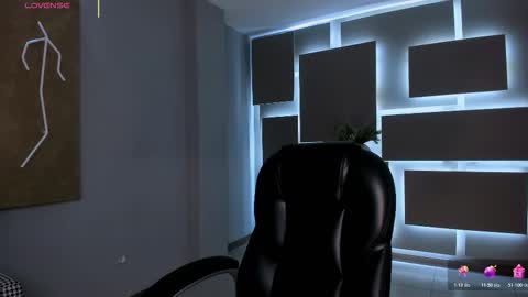 Agatha online show from 03-08-26, 11:41