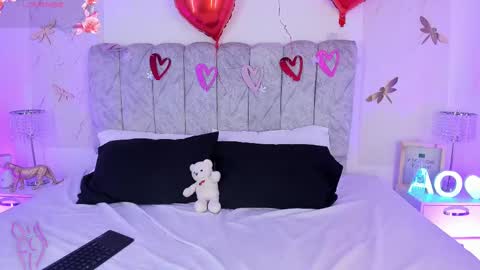 Agatha Owens online show from 02-22-25, 03:45