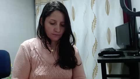 Snapshot of agel_sw1 chatting on 03-02-25, 01:04 Angel online show from 03-02-25, 01:04