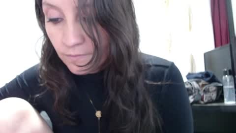 Snapshot of agel_sw1 chatting on 03-06-25, 08:48 Angel online show from 03-06-25, 08:48