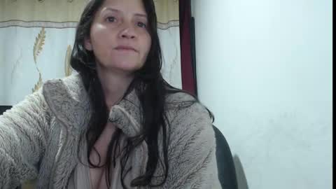 Snapshot of agel_sw1 chatting on 10-03-25, 11:02 Angel online show from 10-03-25, 11:02