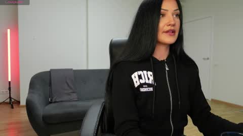 Agelina Lilly Laura online show from 04-14-26, 07:09