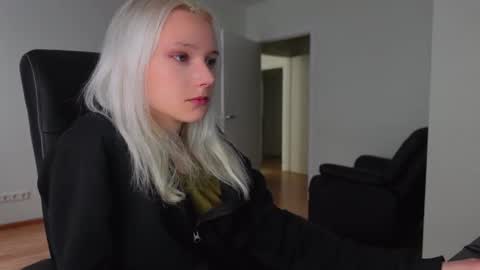 Snapshot of agelina_summer chatting on 05-08-26, 12:32 Agelina Lilly Laura online show from 05-08-26, 12:32