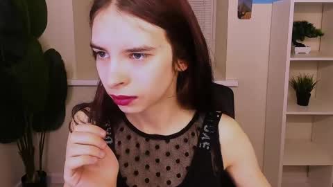 Snapshot of agnes_ray chatting on 04-07-26, 10:48 Agnes online show from 04-07-26, 10:48