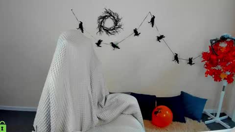 Snapshot of agnes_wells chatting on 10-31-25, 09:21 agnes wells online show from 10-31-25, 09:21