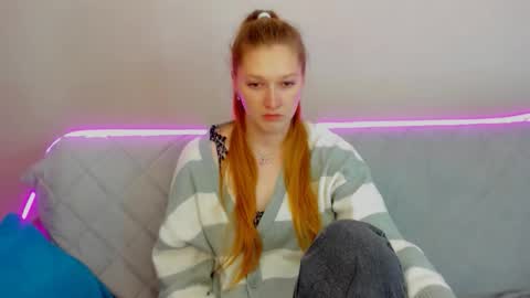 Snapshot of agnesarden chatting on 10-27-25, 12:20 AgnesArden online show from 10-27-25, 12:20