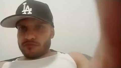 Snapshot of aguayor35 chatting on 06-16-26, 02:25 aguayor35 online show from 06-16-26, 02:25