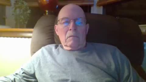 Snapshot of aguynrkfrd chatting on 12-15-25, 09:57 aguynrkfrd online show from 12-15-25, 09:57