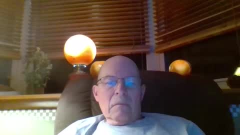 aguynrkfrd online show from 01-08-26, 10:39