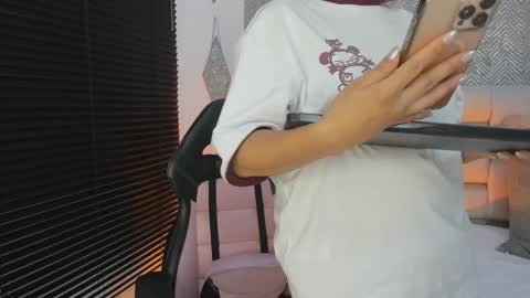 Ahmara  online show from 12-14-25, 11:37