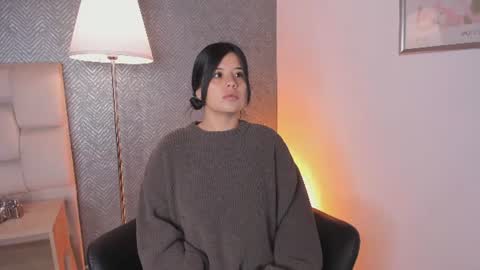 Snapshot of ah_mara chatting on 06-16-26, 11:02 Ahmara online show from 06-16-26, 11:02