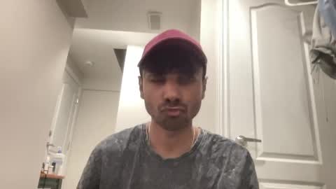 Dylan online show from 04-27-26, 01:25