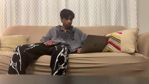 Dylan online show from 05-31-26, 04:09