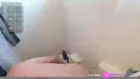 Snapshot of aholevibe chatting on 07-19-26, 01:09 Jay online show from 07-19-26, 01:09