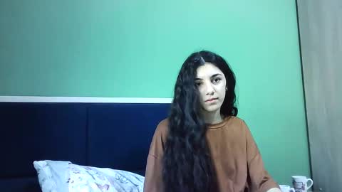 Selena online show from 12-19-24, 08:23