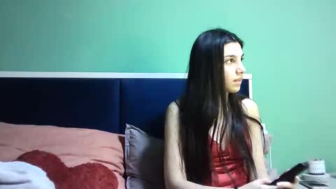 Selena online show from 01-03-25, 03:44