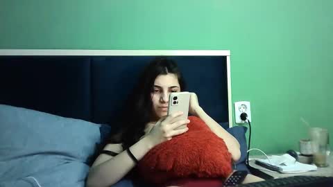 Selena online show from 01-10-25, 06:49