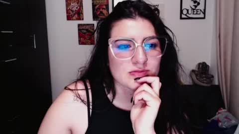 Snapshot of ahrianabluff_ chatting on 02-11-25, 01:10 Ahriana Bluff online show from 02-11-25, 01:10