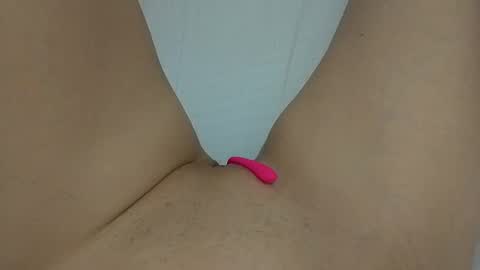 Snapshot of ahsexi chatting on 12-18-24, 02:42 Taylor online show from 12-18-24, 02:42