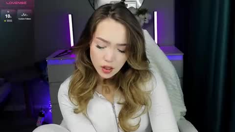 Snapshot of ai__girl chatting on 09-17-25, 04:41 ai__girl online show from 09-17-25, 04:41