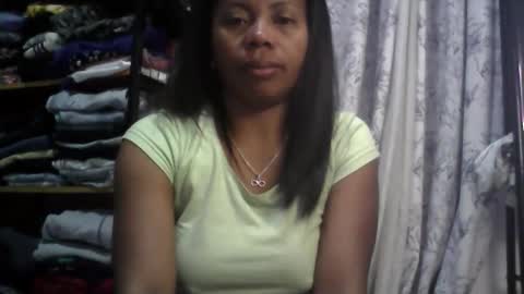 Aicha boobs online show from 09-12-25, 12:00