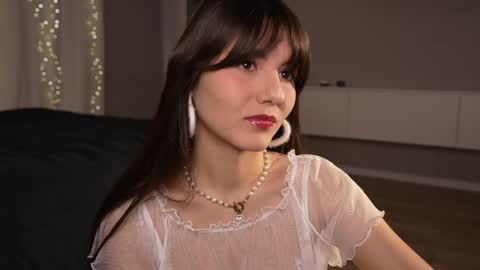 Snapshot of aicharae chatting on 05-22-26, 07:52 Vicky online show from 05-22-26, 07:52