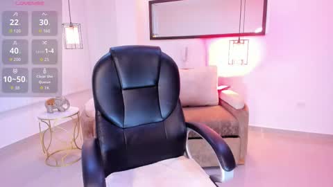 AIDA ADAMS online show from 03-01-26, 11:45