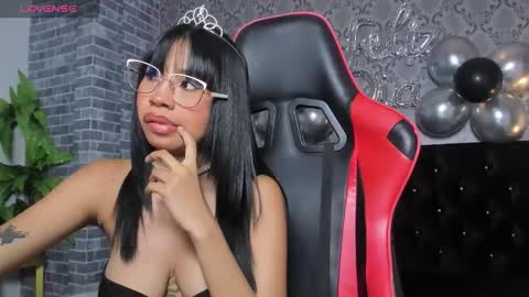 Aida online show from 11-15-25, 12:30