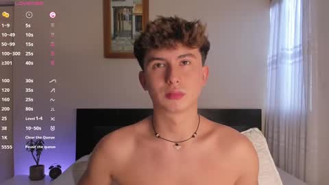 Snapshot of aidan_hale chatting on 12-01-24, 09:15 A H online show from 12-01-24, 09:15