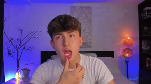 Snapshot of aidan_hale chatting on 03-01-25, 04:26 A H online show from 03-01-25, 04:26