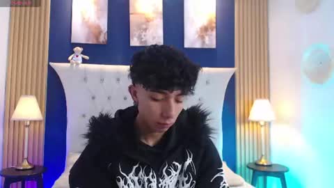 Snapshot of aiden_rivers_ chatting on 06-26-26, 01:04 Aiden online show from 06-26-26, 01:04