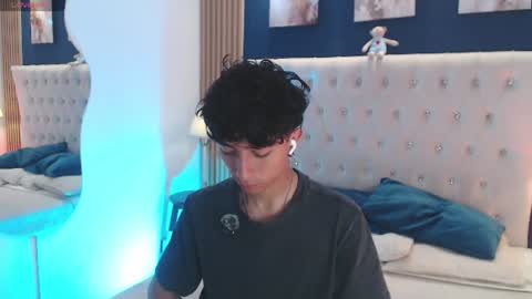 Snapshot of aiden_rivers_ chatting on 07-07-26, 01:15 Aiden online show from 07-07-26, 01:15